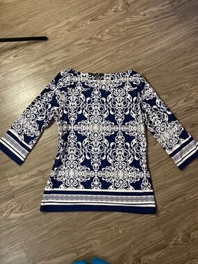 Park & Main Navy and White Baroque Print Long Sleeve Top